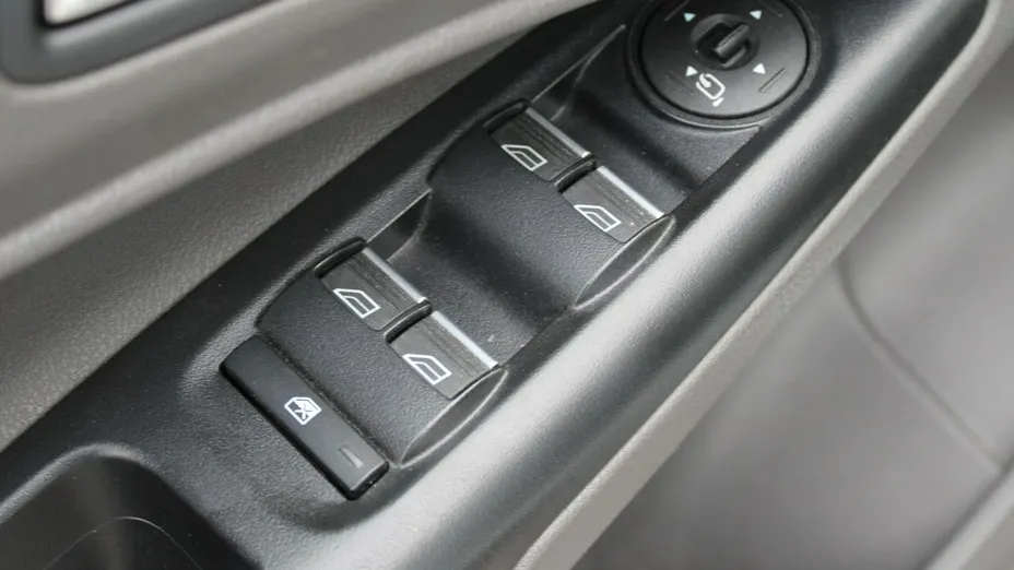 FORD Tourneo Connect -