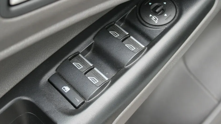 FORD Tourneo Connect -