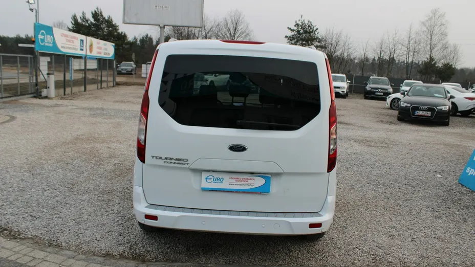FORD Tourneo Connect -