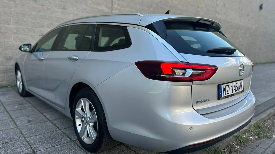 OPEL Insignia -