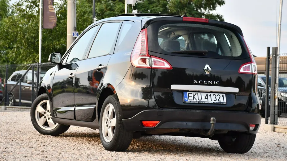 RENAULT Scenic -