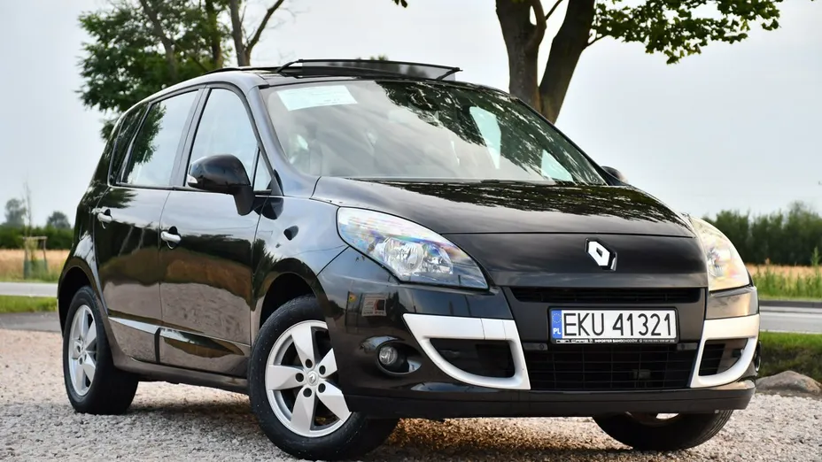 RENAULT Scenic -