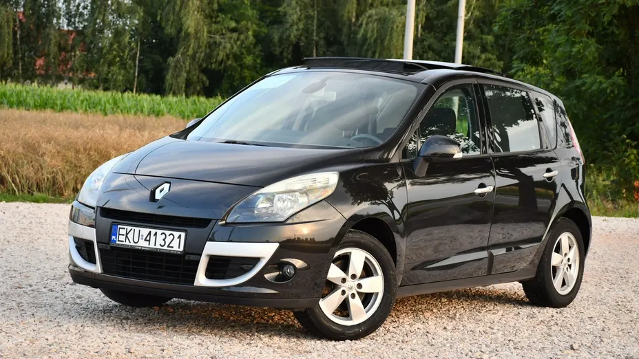 RENAULT Scenic -