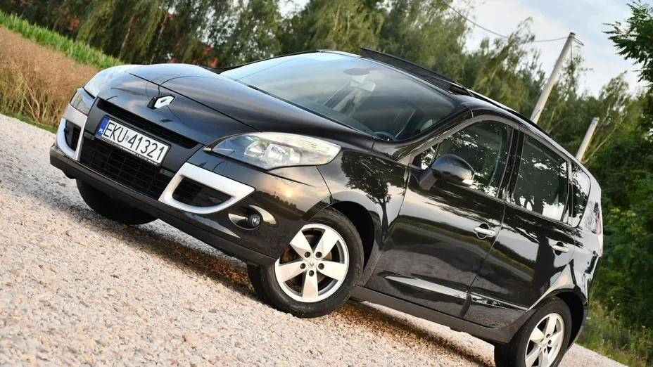 RENAULT Scenic -