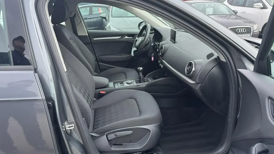 AUDI A3 -