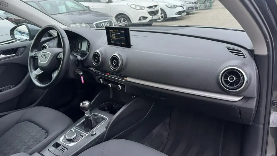 AUDI A3 -