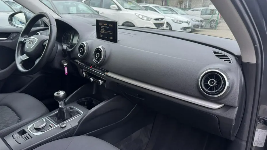 AUDI A3 -