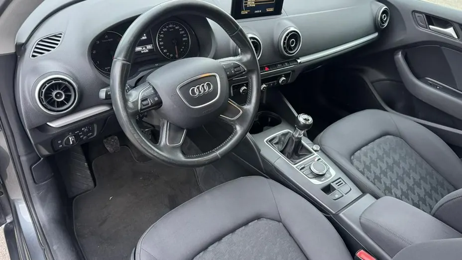 AUDI A3 -
