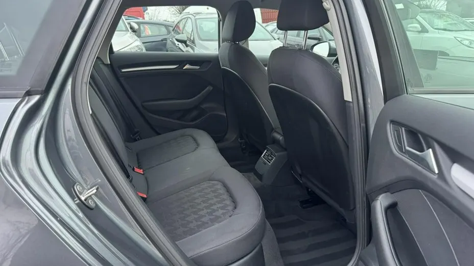 AUDI A3 -