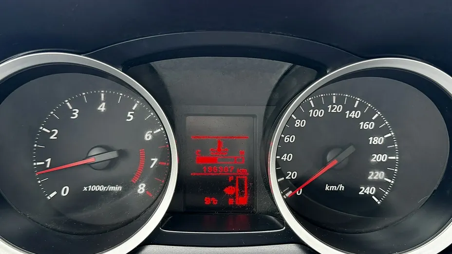 MITSUBISHI Lancer -
