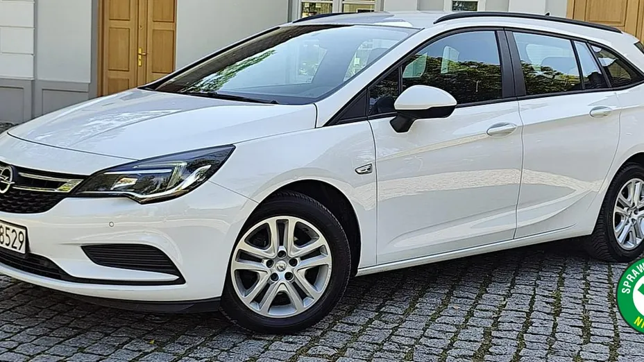 OPEL Astra -