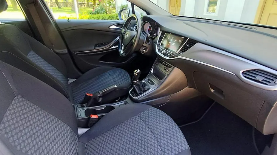 OPEL Astra -