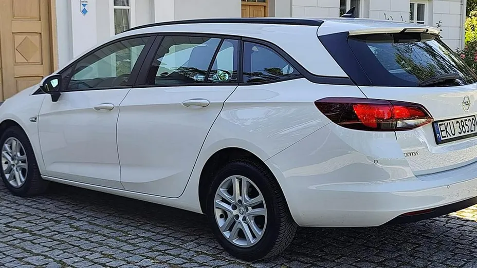 OPEL Astra -