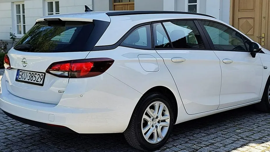 OPEL Astra -