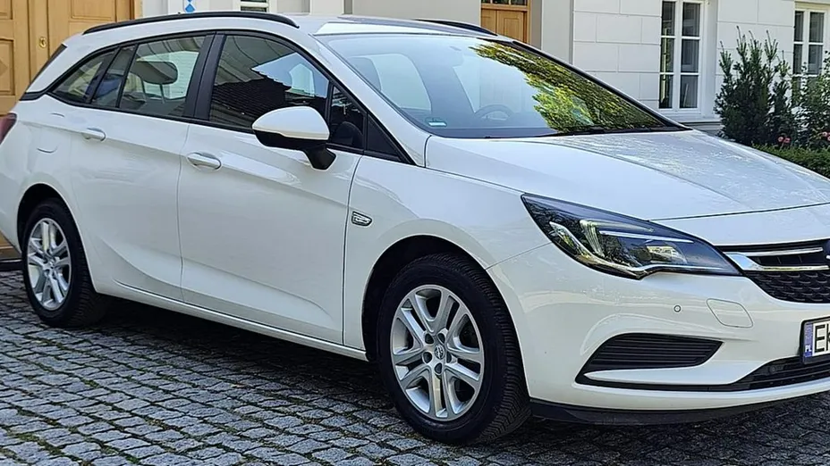 OPEL Astra -