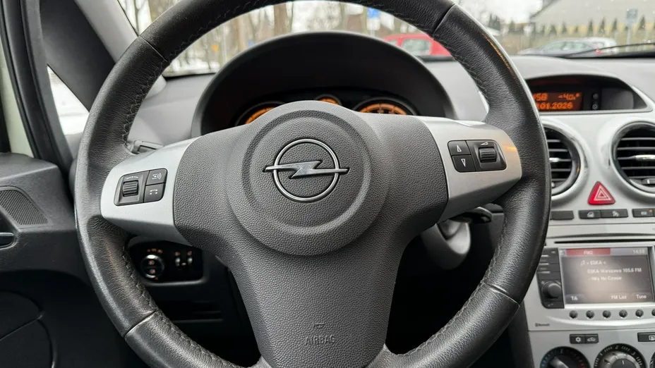 OPEL Corsa -