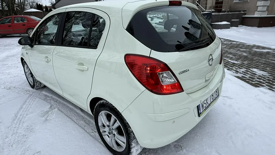 OPEL Corsa -