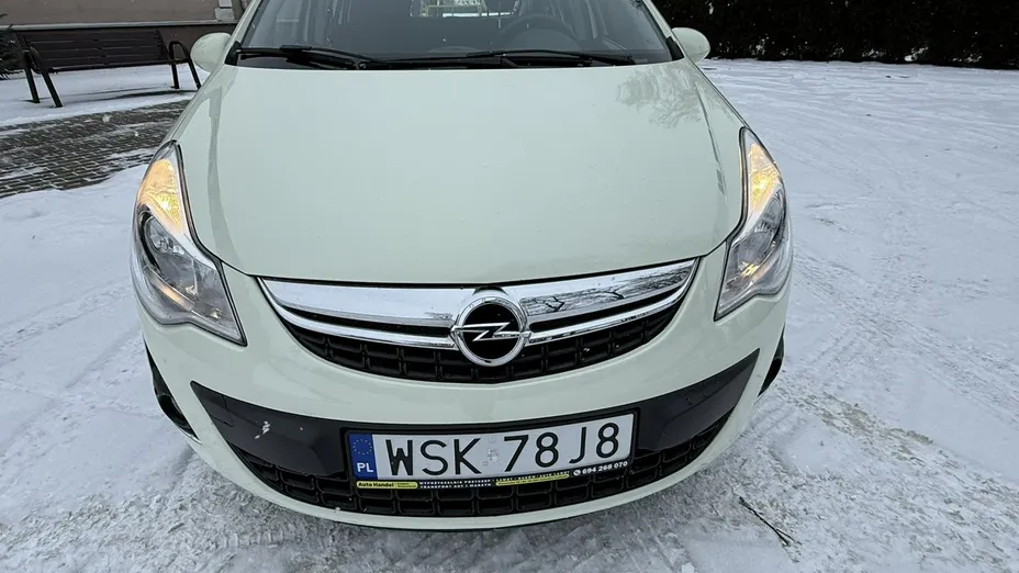 OPEL Corsa -