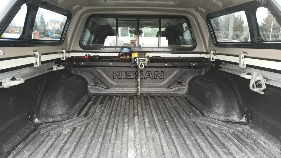 NISSAN Navara -