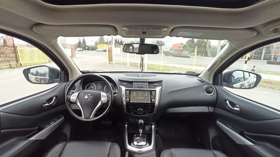 NISSAN Navara -