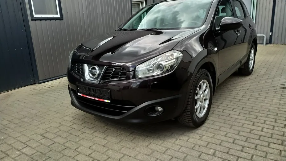 NISSAN Qashqai -