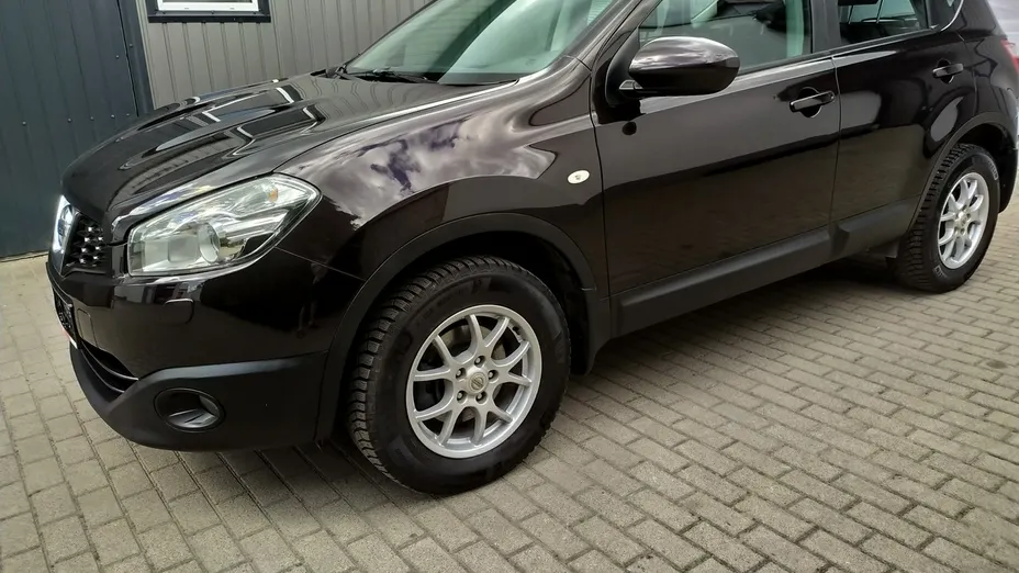 NISSAN Qashqai -