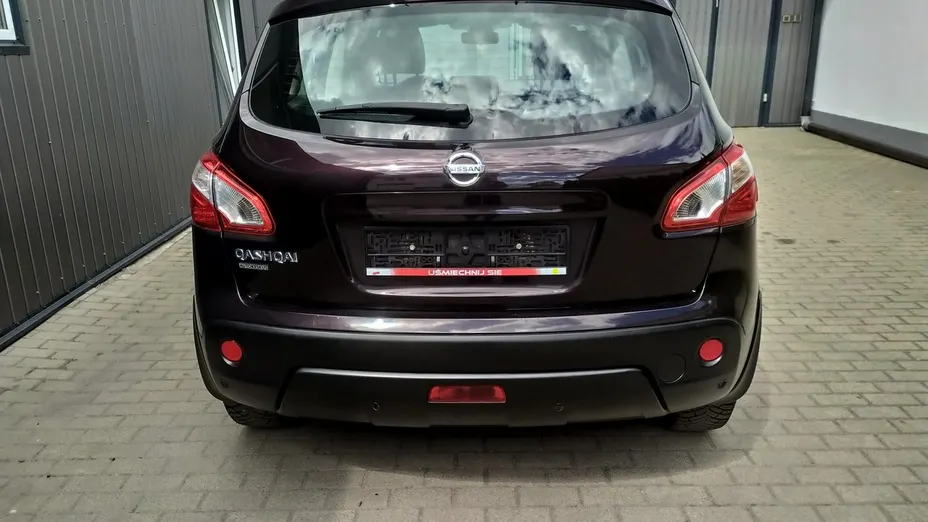 NISSAN Qashqai -