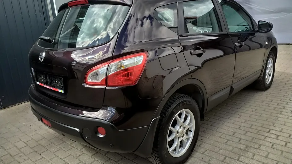NISSAN Qashqai -