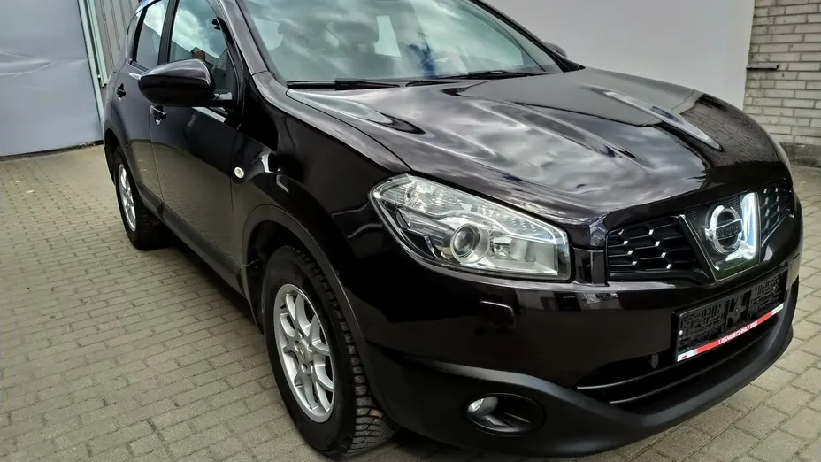 NISSAN Qashqai -