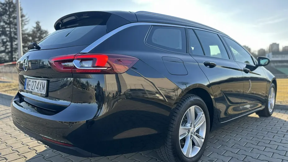 OPEL Insignia -