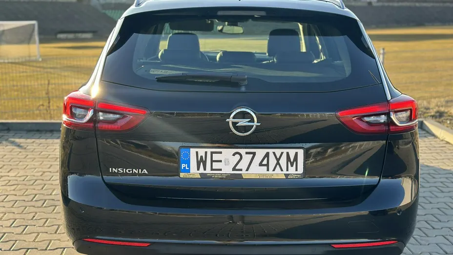 OPEL Insignia -