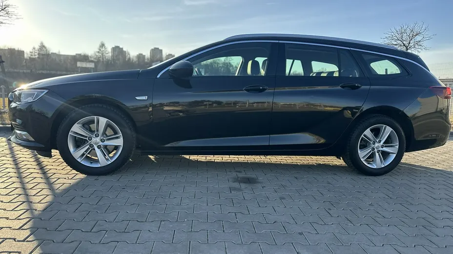 OPEL Insignia -