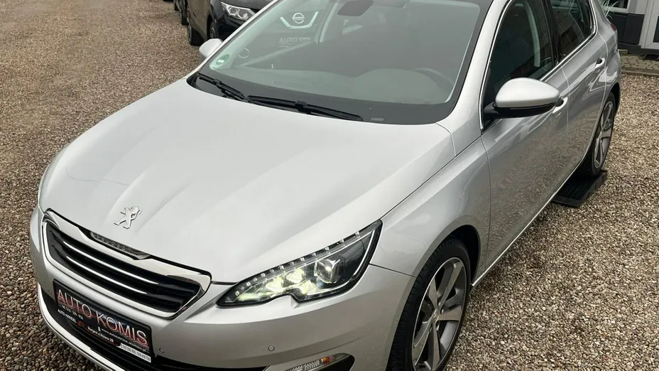 PEUGEOT 308 -