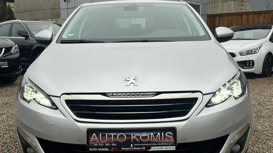 PEUGEOT 308 -