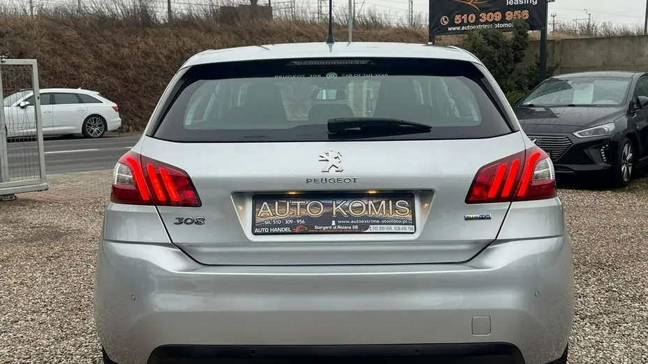 PEUGEOT 308 -
