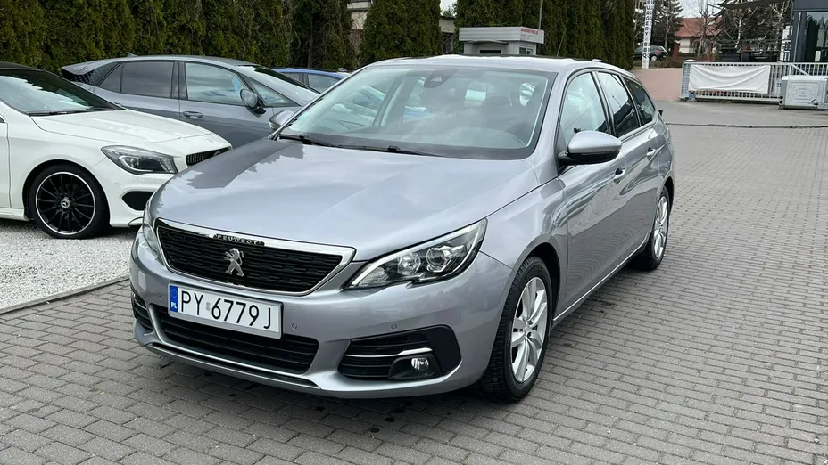 PEUGEOT 308 -
