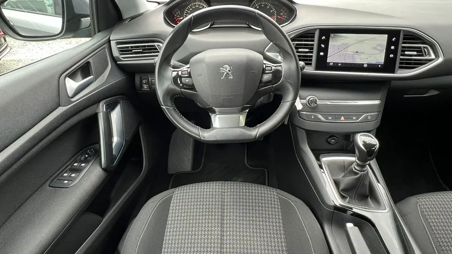 PEUGEOT 308 -