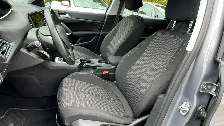 PEUGEOT 308 -