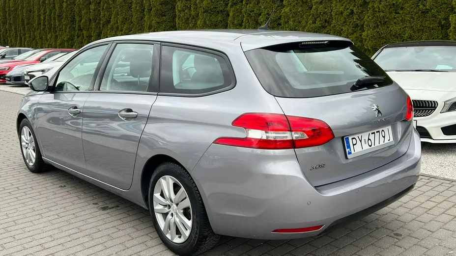PEUGEOT 308 -