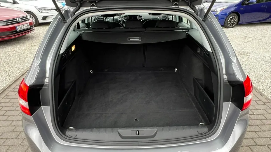 PEUGEOT 308 -