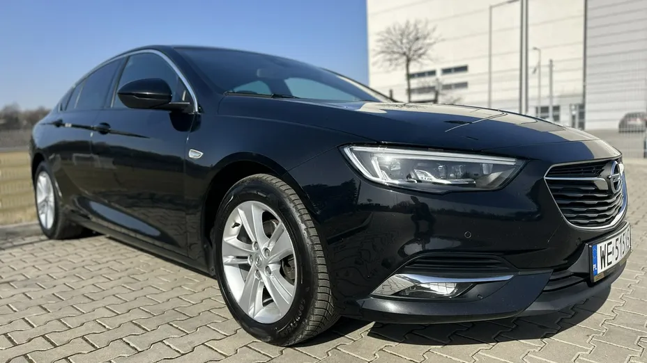 OPEL Insignia -