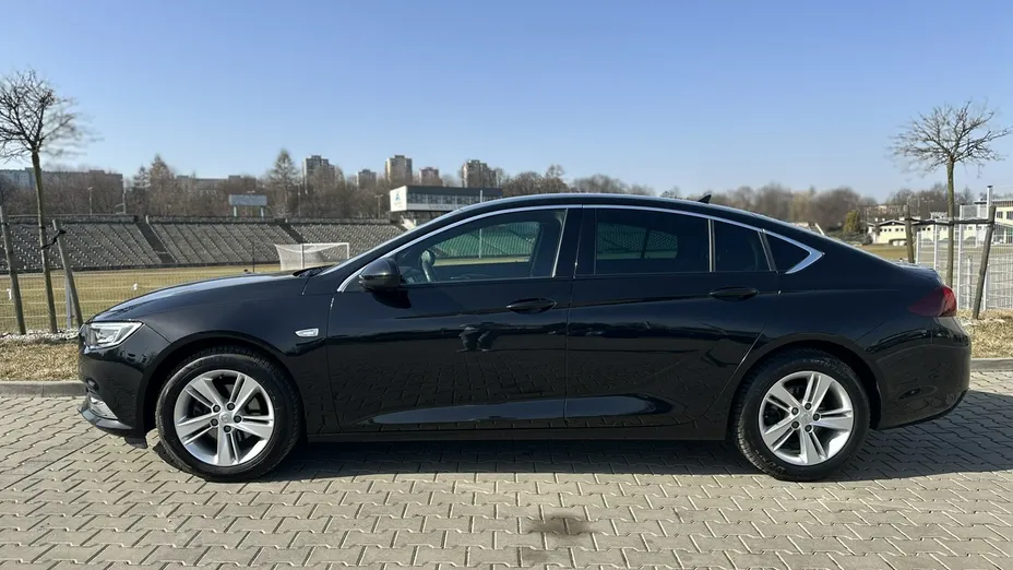 OPEL Insignia -