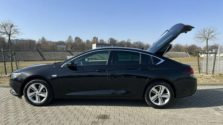 OPEL Insignia -