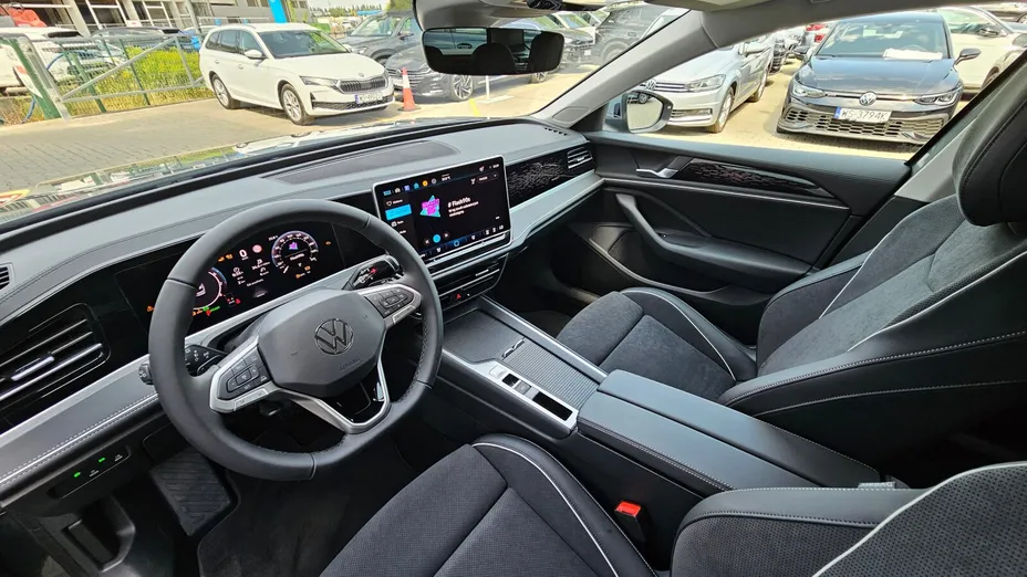VOLKSWAGEN Passat Passat 1.5 TSI ACT mHEV Business Plus DSG Nowy