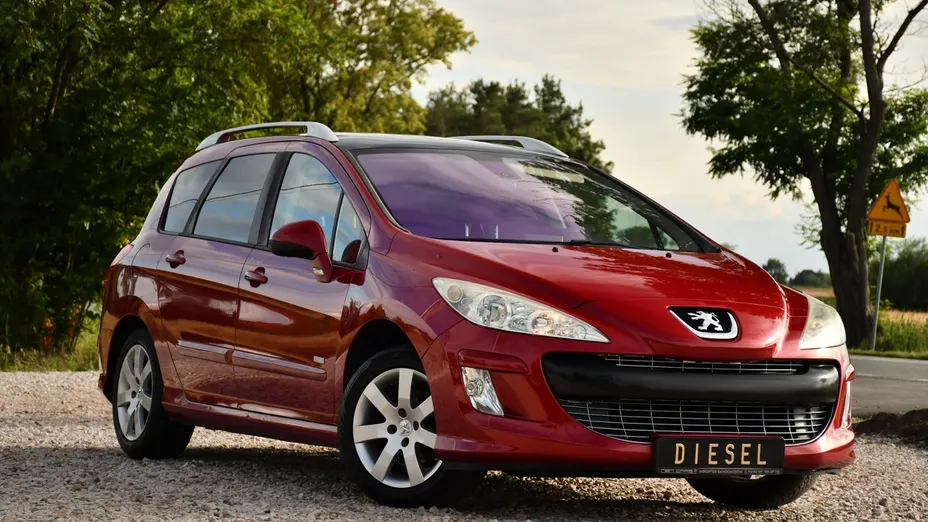 PEUGEOT 308 -