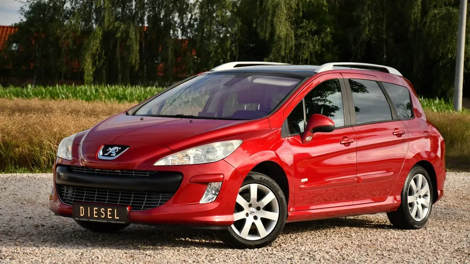 PEUGEOT 308 -