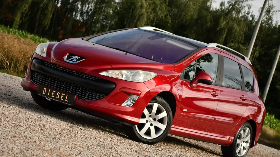 PEUGEOT 308 -