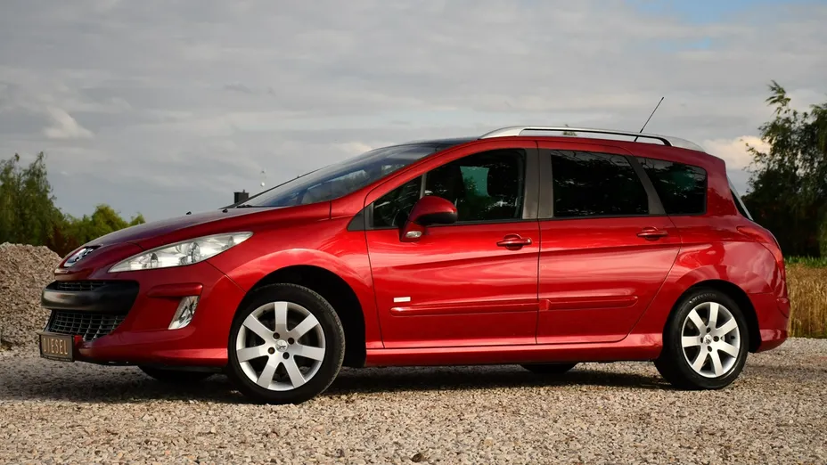 PEUGEOT 308 -