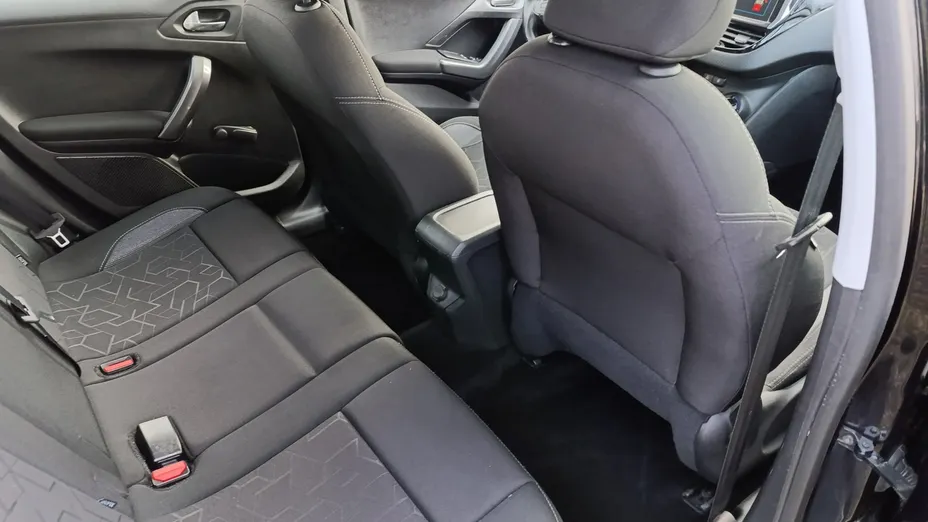 PEUGEOT 2008 -