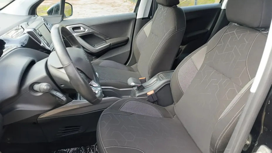 PEUGEOT 2008 -